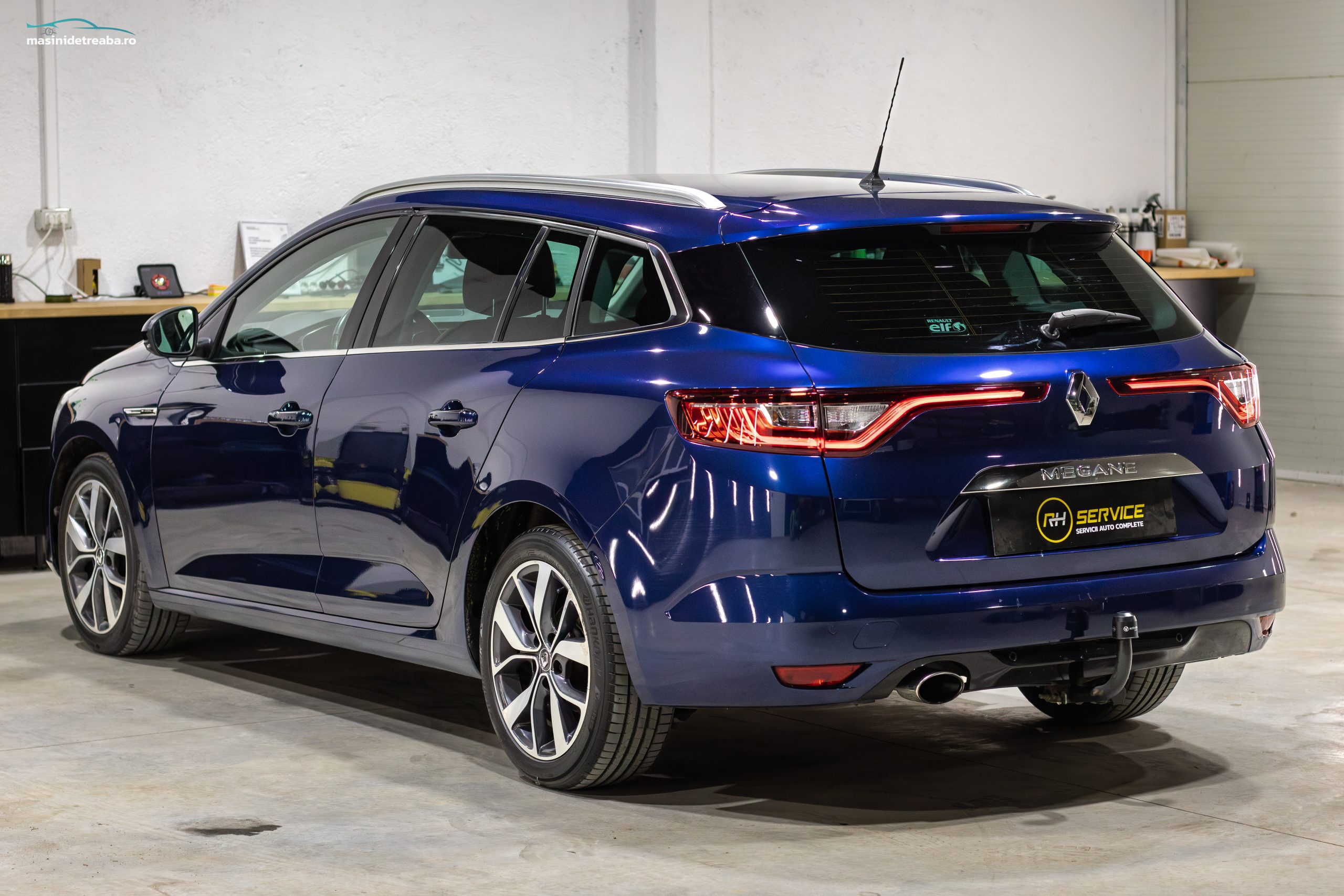 
								Renault Megane IV 2017 full									