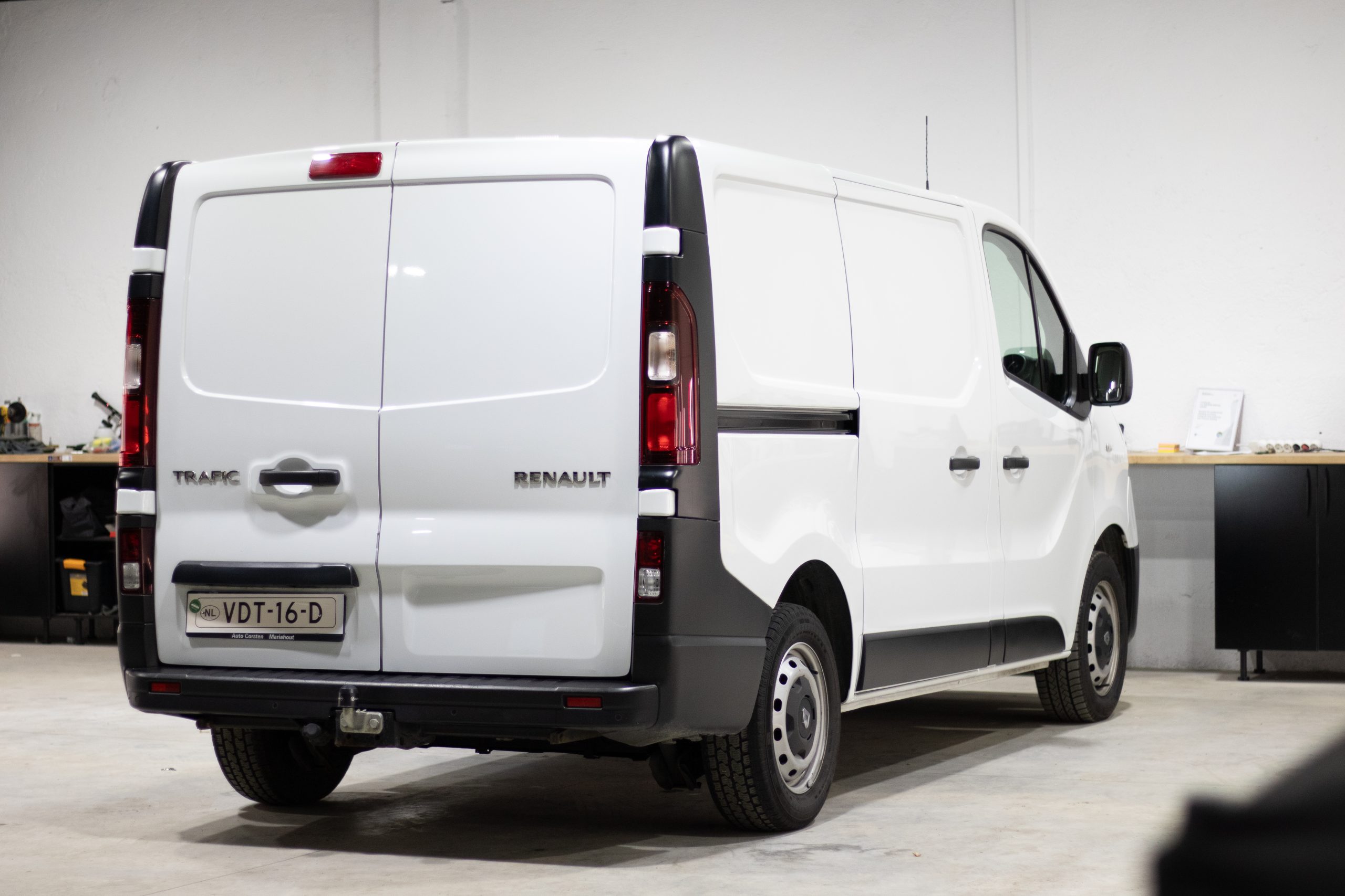 
								Renault Trafic full									